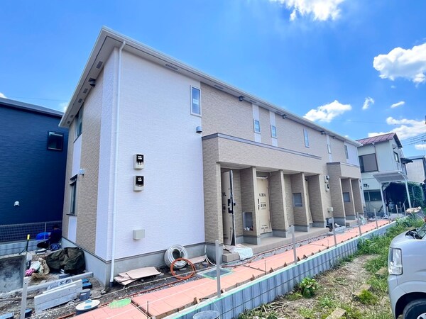 建築中