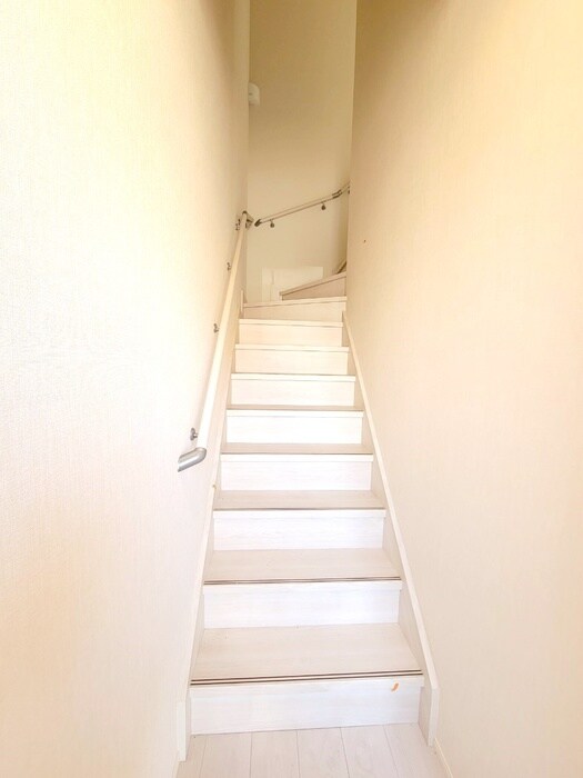 物件内観写真18　(廊下)