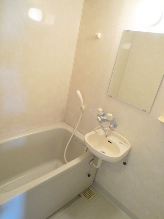 物件内観写真13　(バス／シャワールーム等)