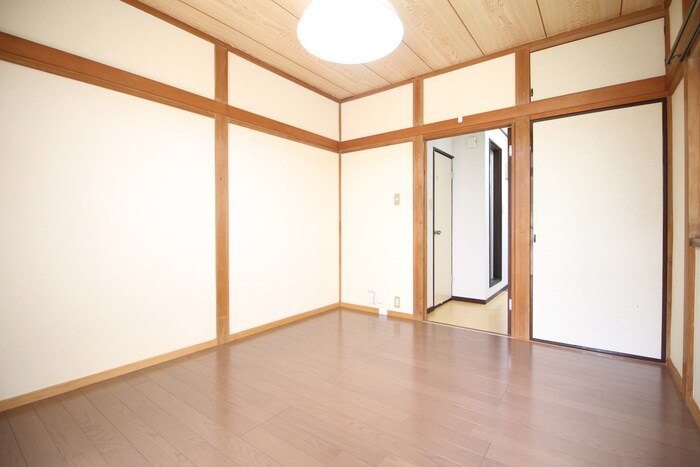 物件内観写真9　(居室)