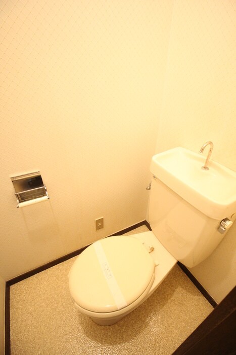 物件内観写真12　(トイレ)