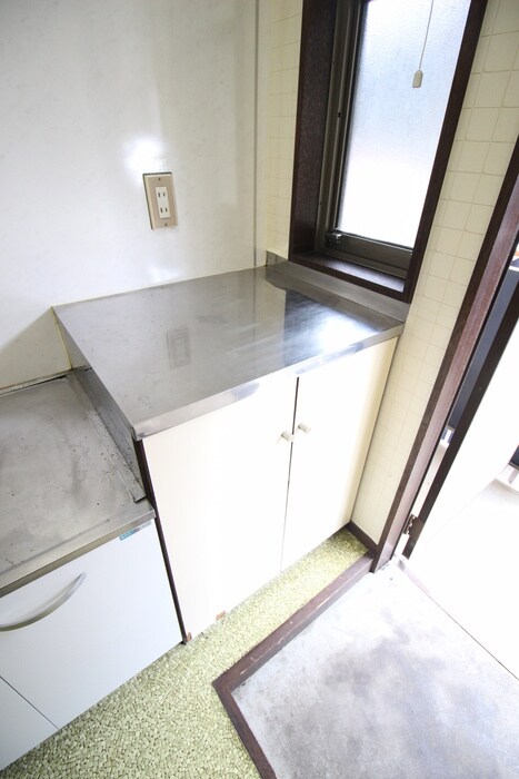 物件内観写真13　(玄関)
