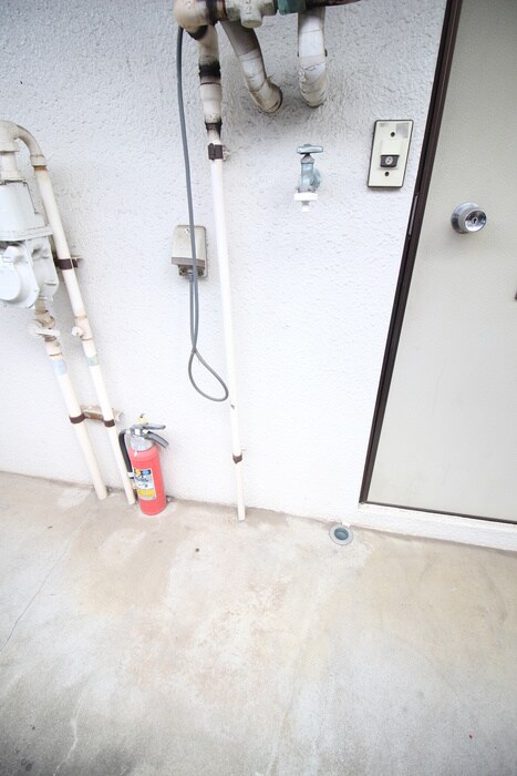 物件内観写真15　(洗濯機置場)