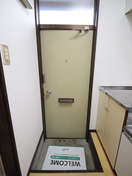 物件内観写真22　(玄関)