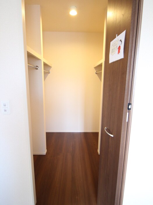 物件内観写真14　(収納)