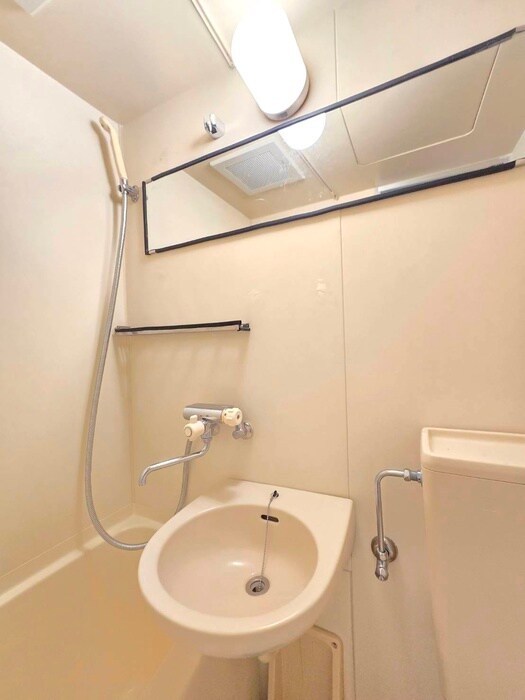 物件内観写真12　(洗面)