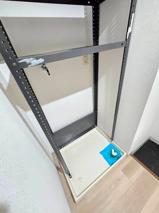 物件内観写真13　(洗濯機置場)