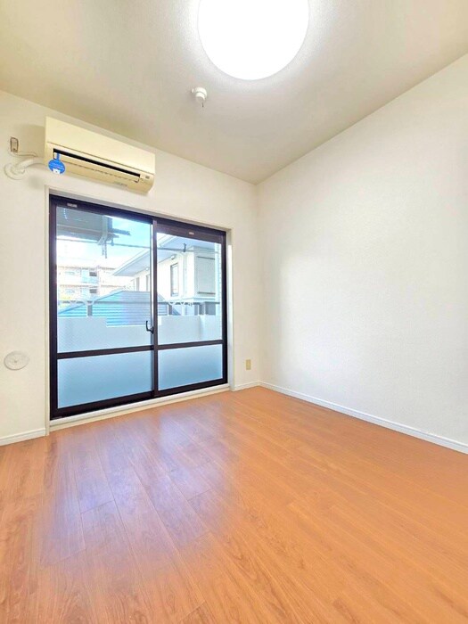 物件内観写真14　(居室)