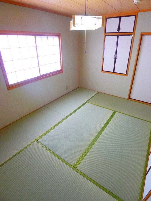 物件内観写真6　(居室)