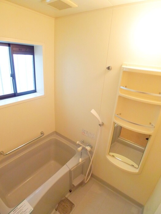 物件内観写真9　(バス／シャワールーム等)