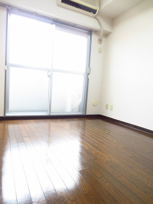 物件内観写真11　(居室)