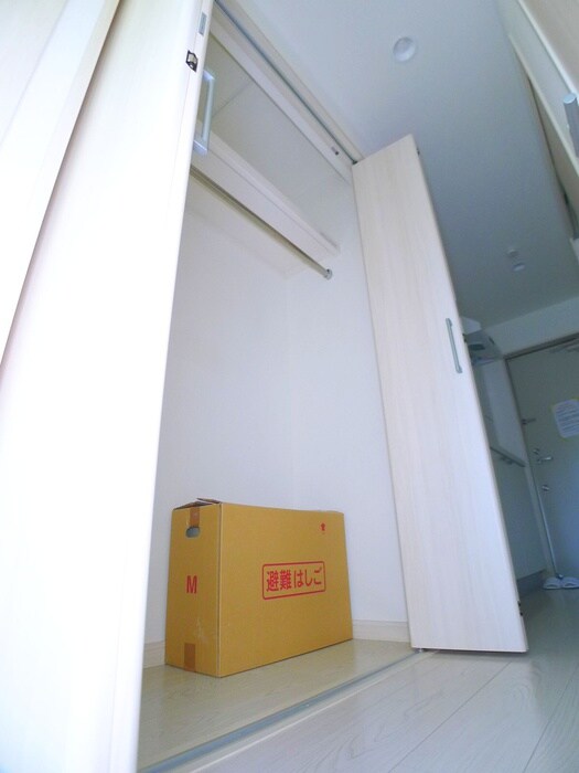 物件内観写真11　(収納)