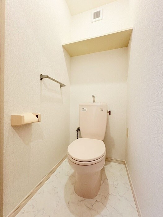 物件内観写真14　(トイレ)