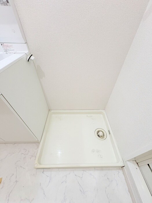 物件内観写真15　(洗濯機置場)