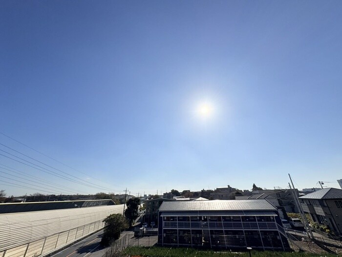 物件内観写真22　(室内からの展望)