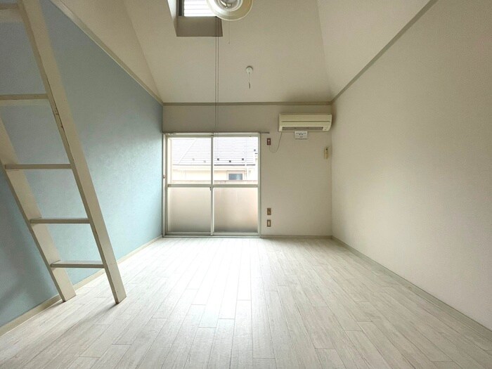 物件内観写真10　(居室)