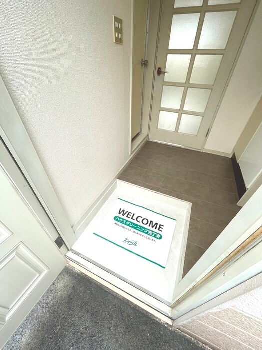 物件内観写真18　(玄関)