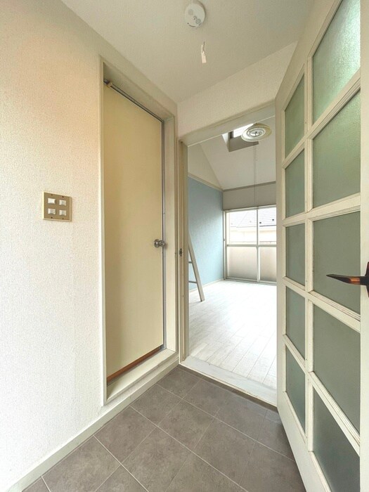 物件内観写真19　(玄関)