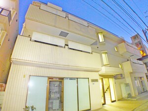 ベルレ市川外観写真