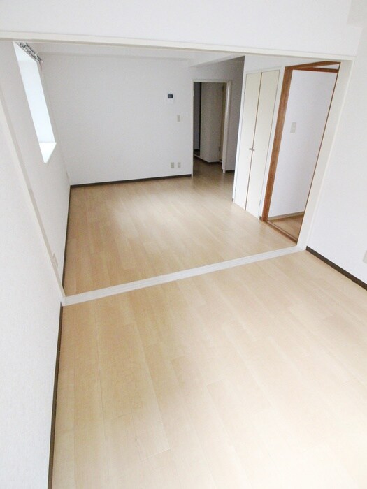 物件内観写真13　(居室)