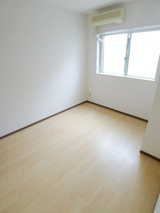 物件内観写真14　(居室)