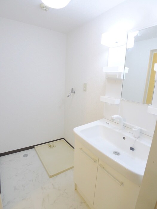 物件内観写真17　(洗濯機置場)