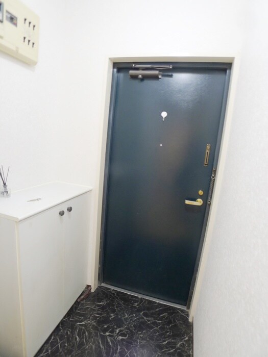 物件内観写真21　(玄関)