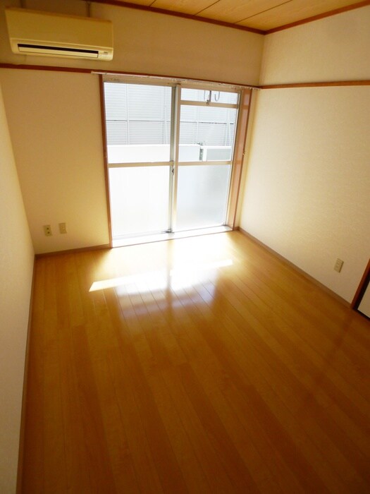 物件内観写真22　(居室)