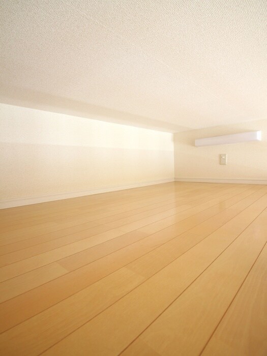 物件内観写真18　(ロフト)