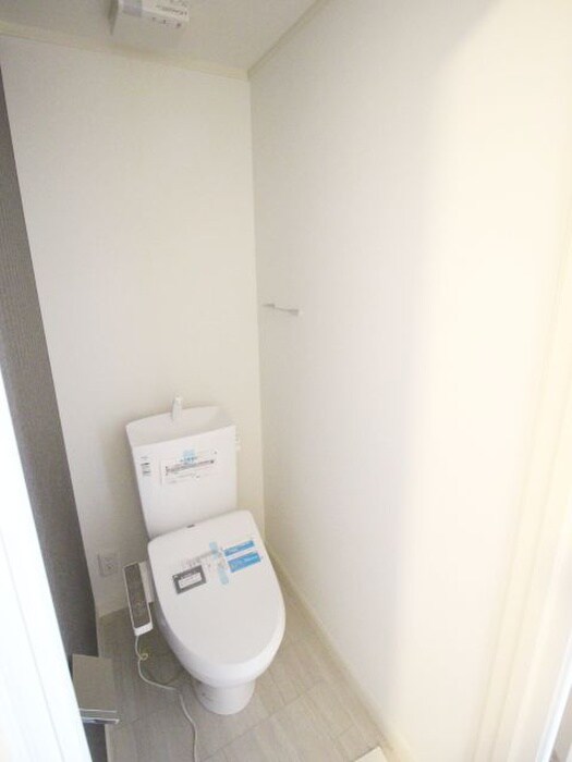 物件内観写真11　(トイレ)