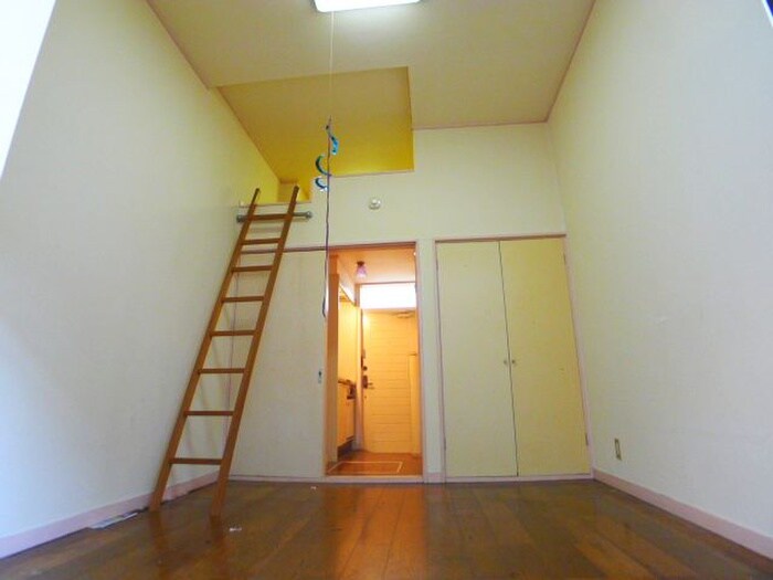 物件内観写真4　(居室)