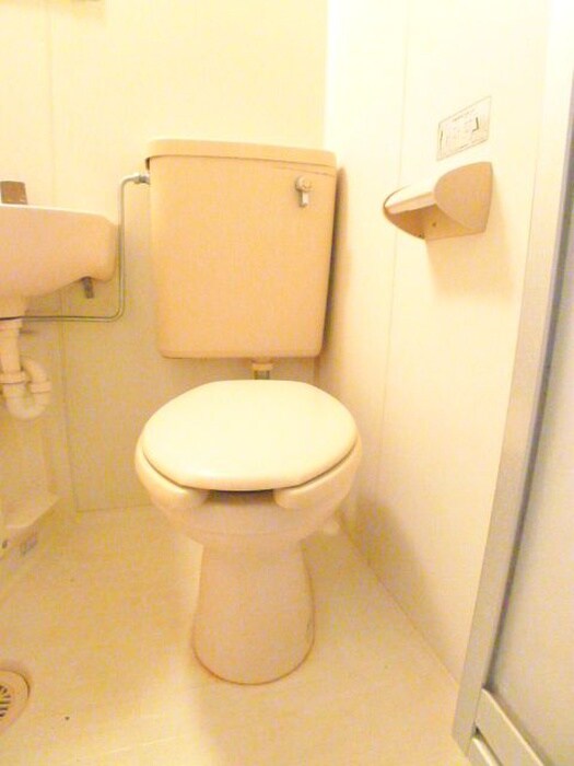 物件内観写真9　(トイレ)