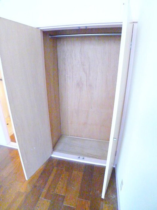 物件内観写真11　(収納)