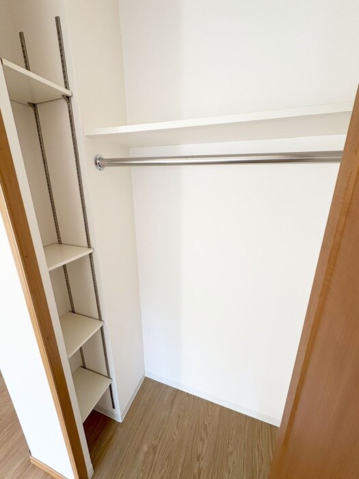 物件内観写真11　(収納)