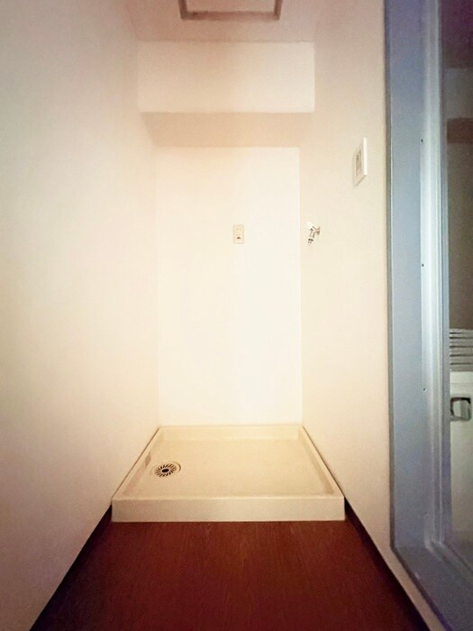 物件内観写真21　(洗濯機置場)