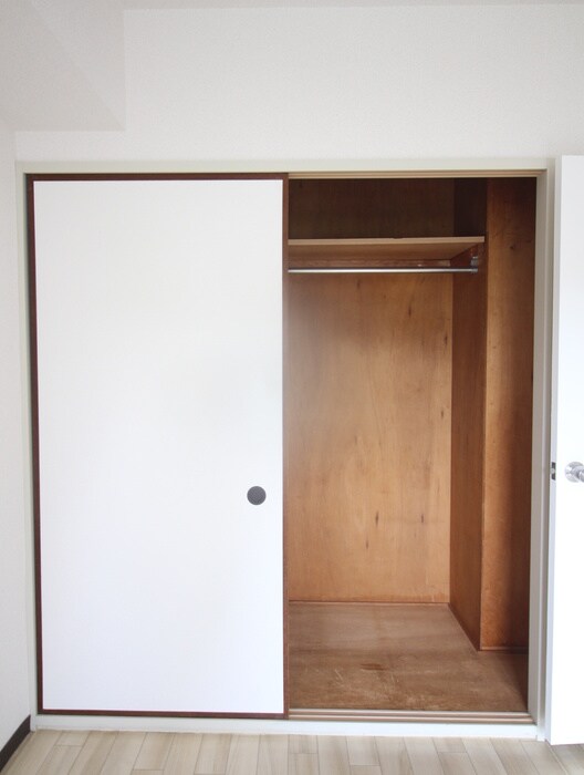 物件内観写真16　(収納)