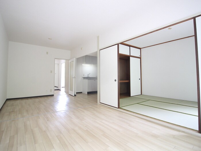 物件内観写真21　(居室)