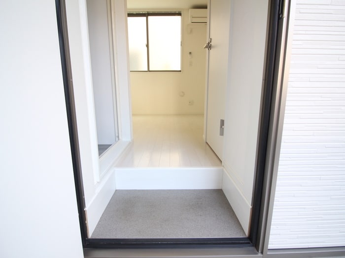物件内観写真16　(玄関)