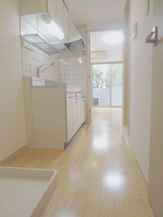 物件内観写真14　(廊下)