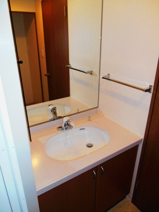 物件内観写真12　(洗面)