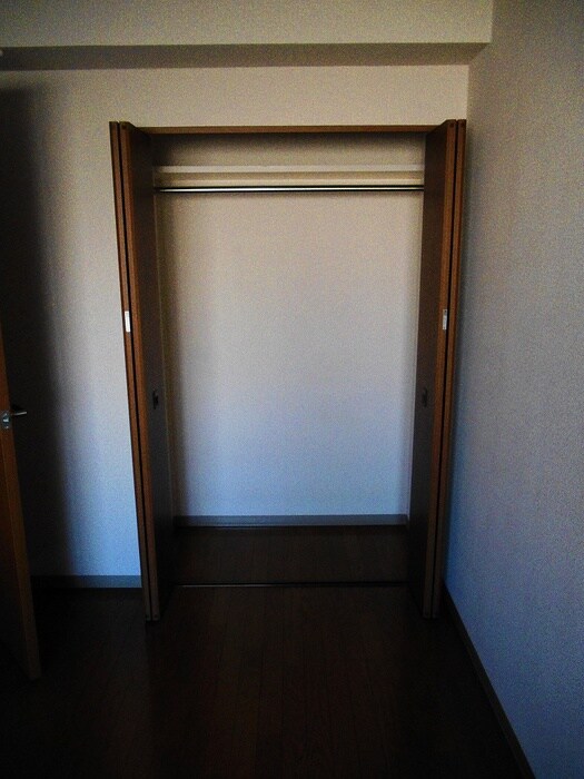 物件内観写真15　(収納)