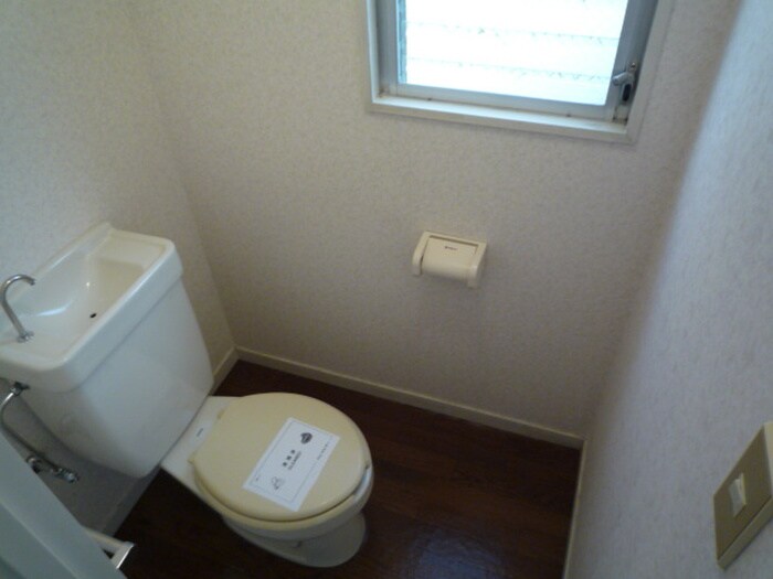 物件内観写真9　(トイレ)