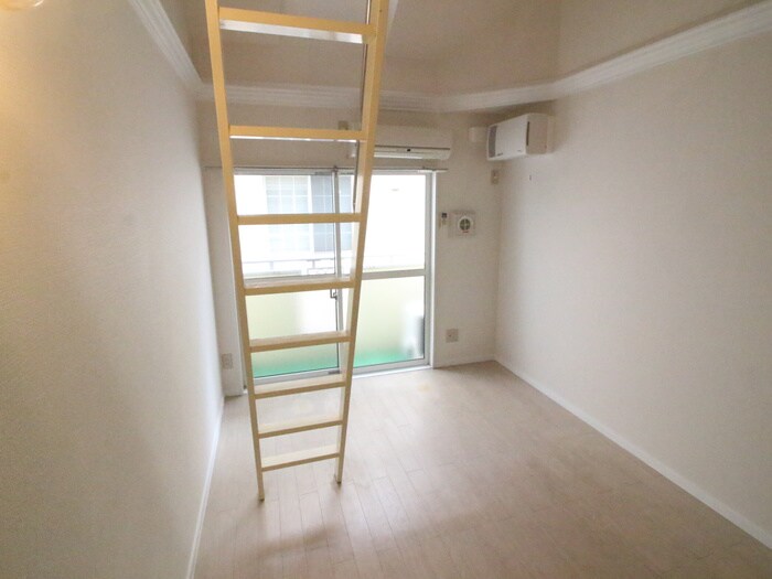 物件内観写真8　(居室)