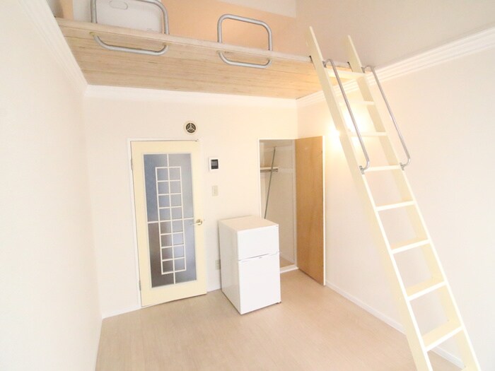 物件内観写真9　(居室)