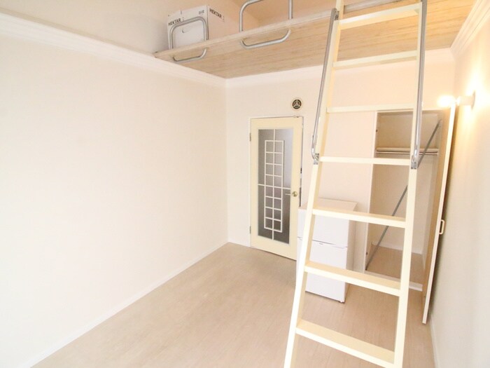 物件内観写真10　(居室)