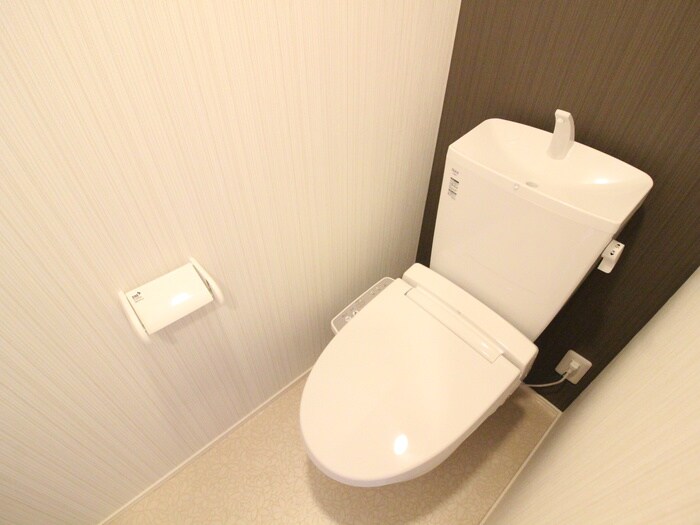 物件内観写真15　(トイレ)