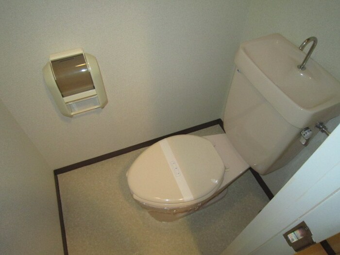 物件内観写真9　(トイレ)