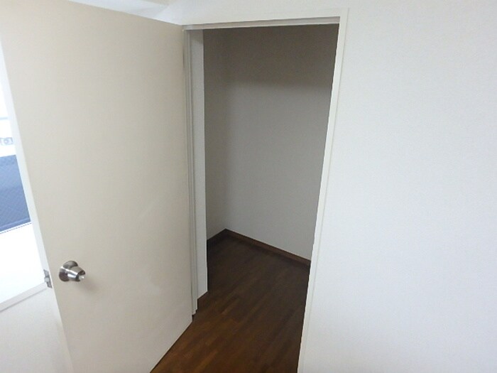 物件内観写真14　(収納)