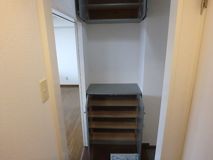 物件内観写真15　(靴箱)