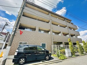 プラ－サシアン・サ－ジュ外観写真